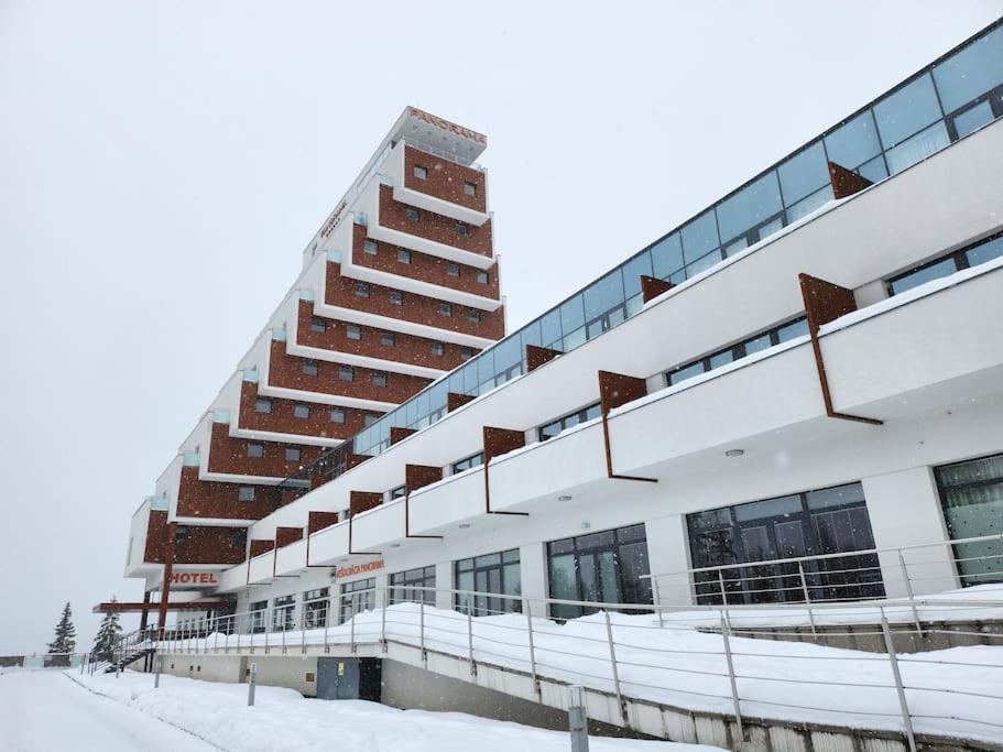 Apartman Ve Vysokych Tatrach Штрбске-Плесо Экстерьер фото